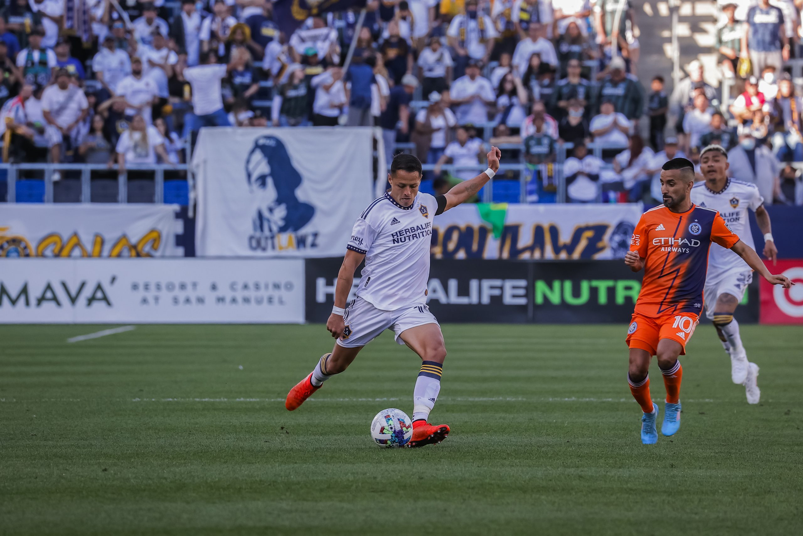 Hablando con Javier “Chicharito” Hernández:“es muy bonito siempre jugar partidos donde hay muchísima gente.