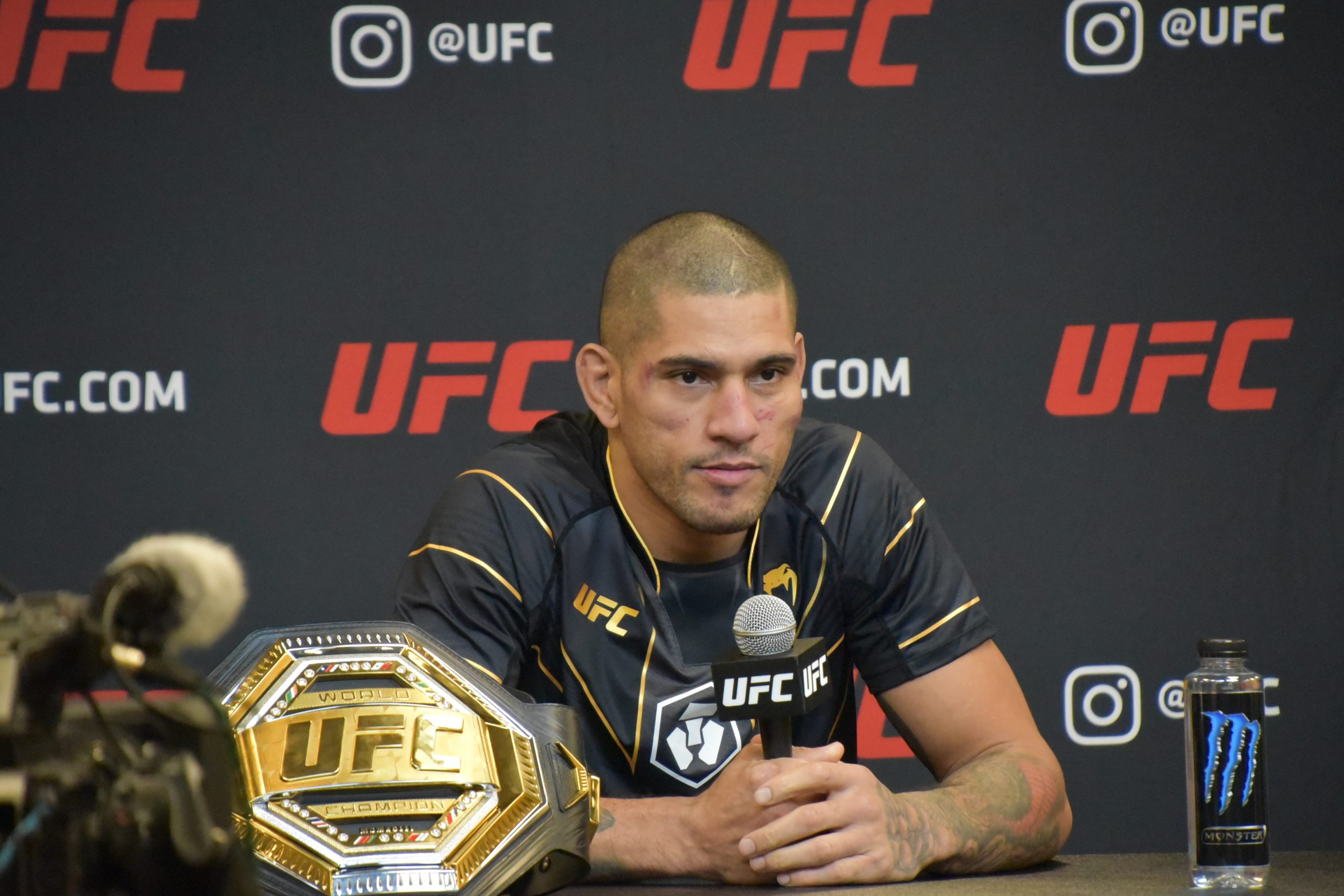 UFC 281: Alex Pereira Nuevo Campeón del Peso Mediano