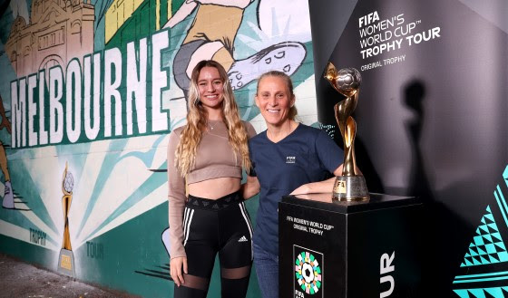 El evento de despedida de la Gira del Trofeo de la Copa Mundial Femenina de la FIFA anuncia el comienzo del desafío mundial del fútbol.