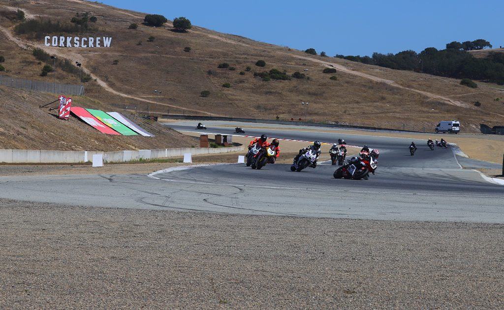 AHRMA Classic MotoFest™ trae carreras de motos antiguas de regreso a Monterey del 14 al 16 de julio.