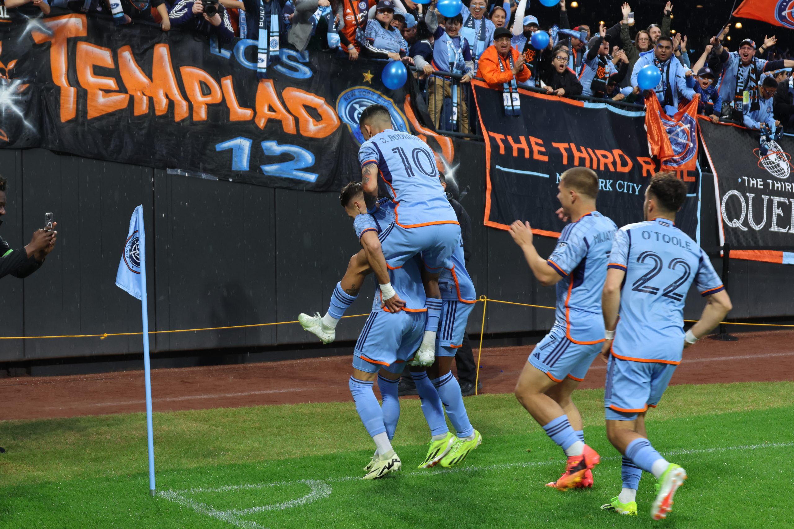 New York City FC se lleva el clásico 2-1 ante New York Red Bulls