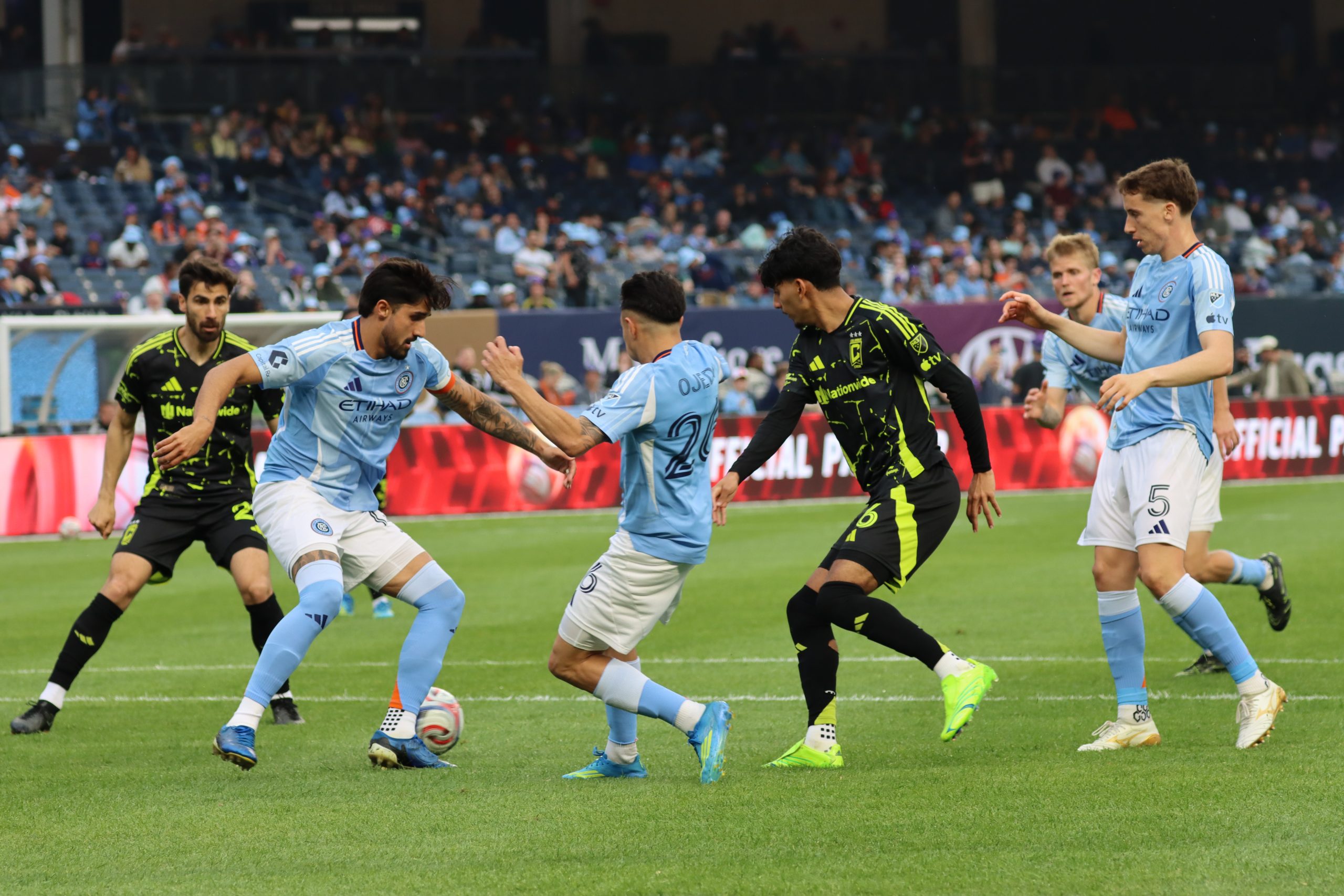 El New York City saca buen resultado al vencer 3-0 a Columbus Crew
